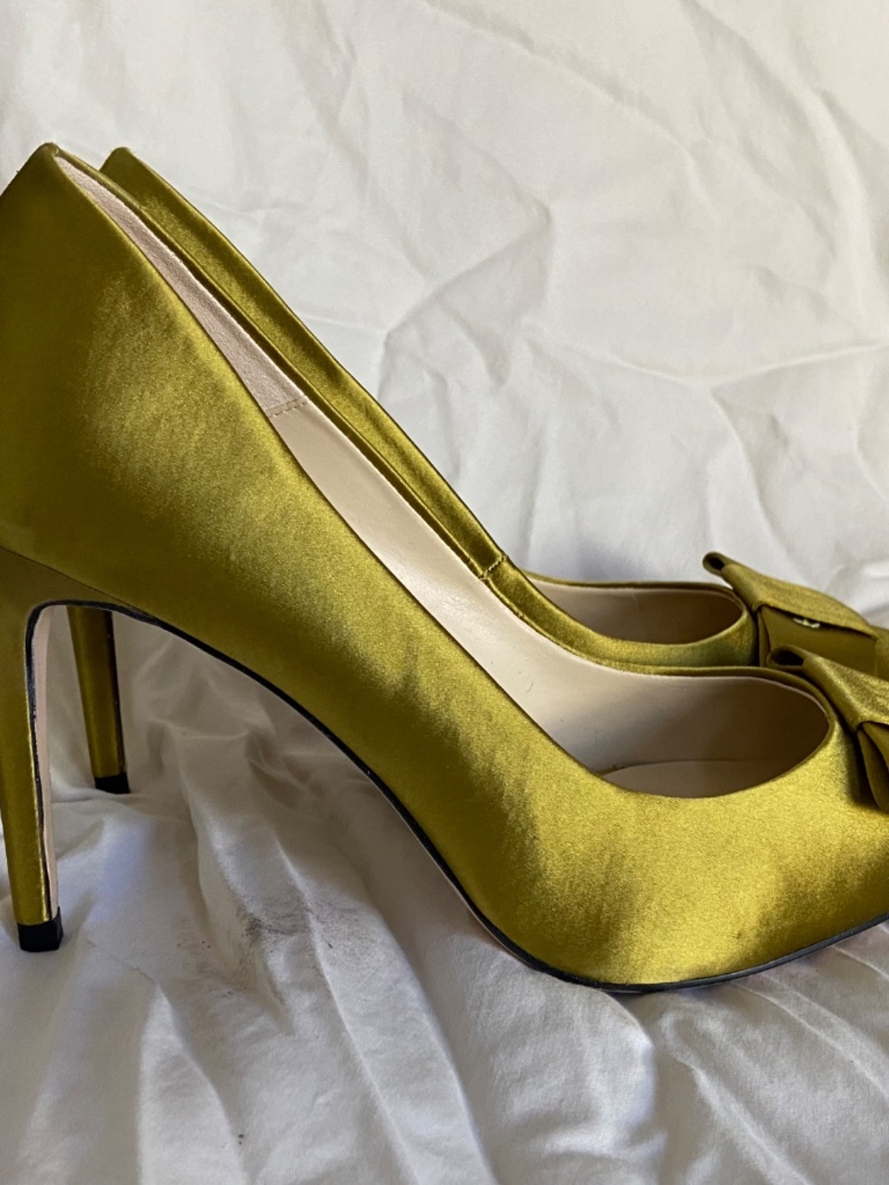 Vintage Zara Basic Collection Olive Green Satin Heels with Bow - 41 - Picture 2 of 6